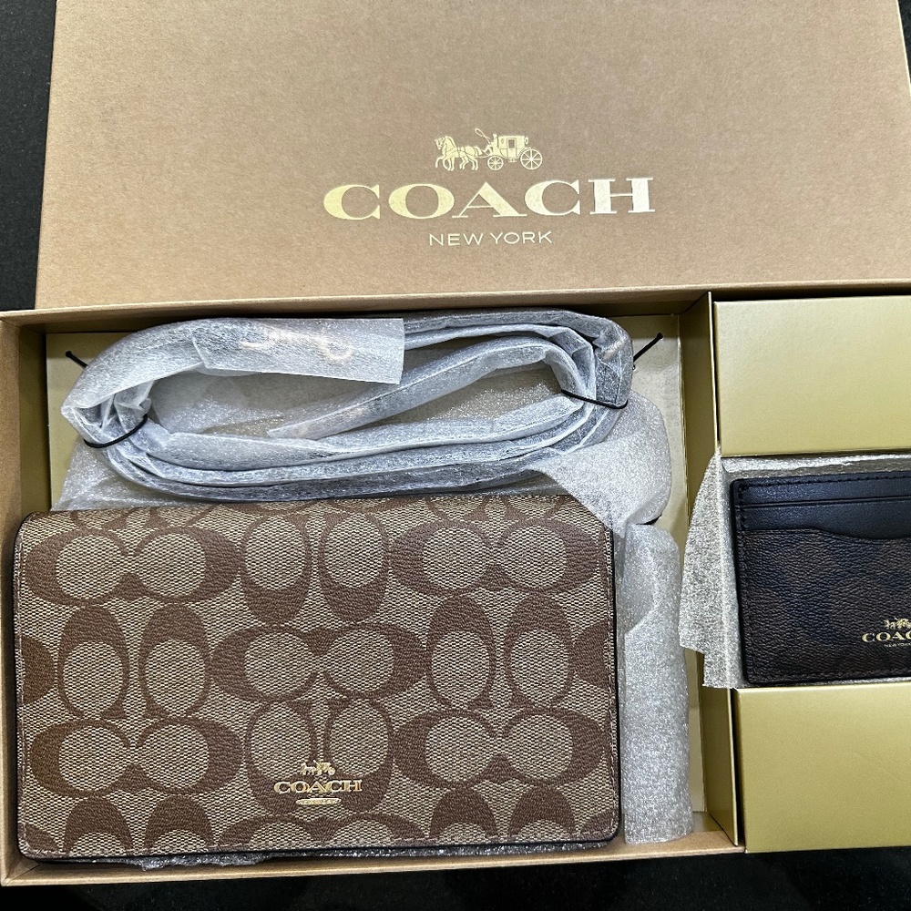 Crossbody Pochette